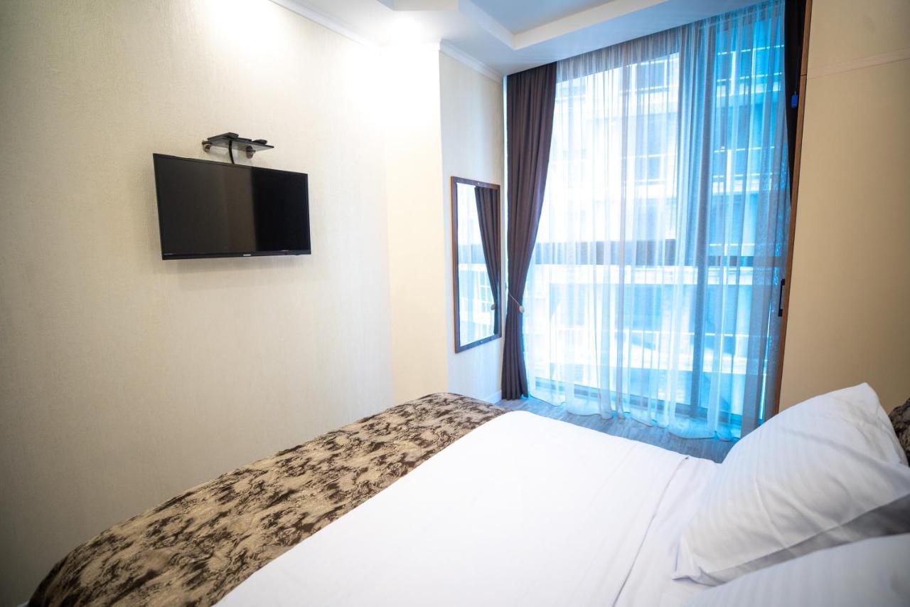 Apartamento Ramada Skytower Batumi Exterior foto